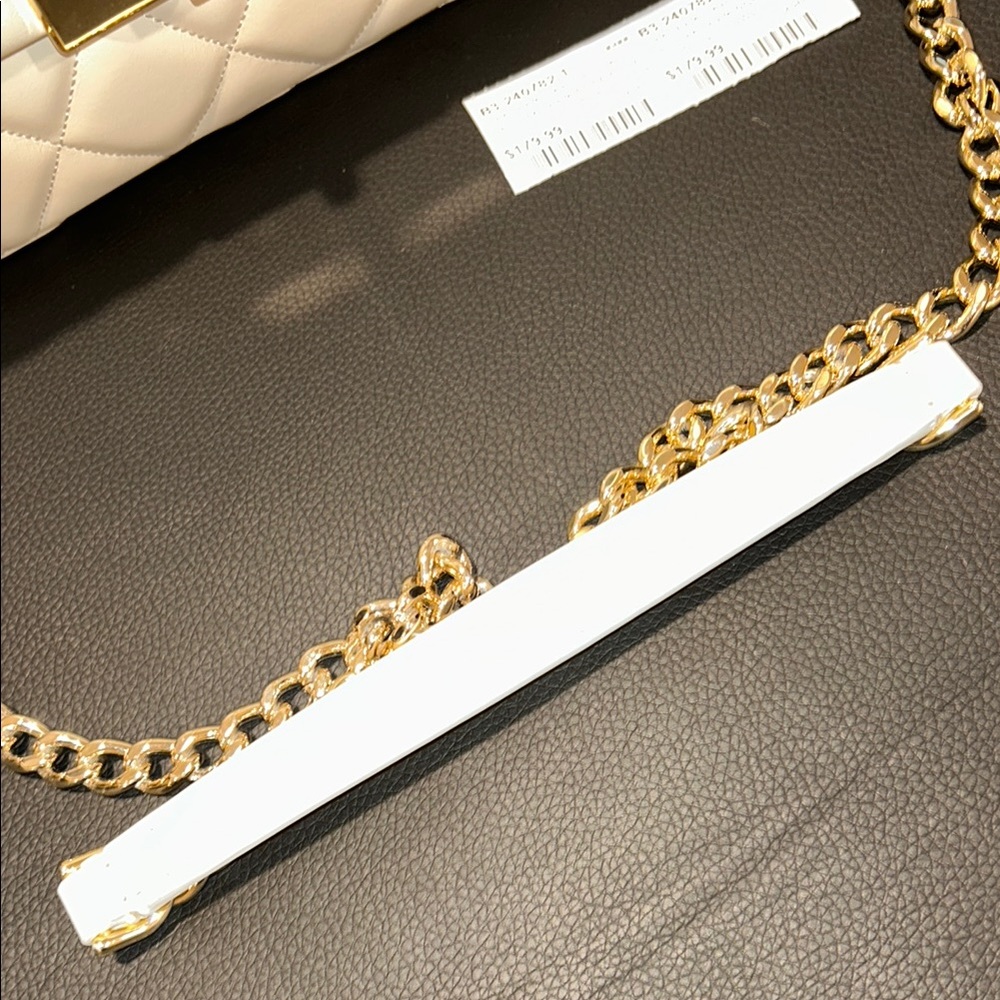 Kate Spade NWT New York Cream Quilted Shoulder Bag with Gold Chain - Picture 4 of 15